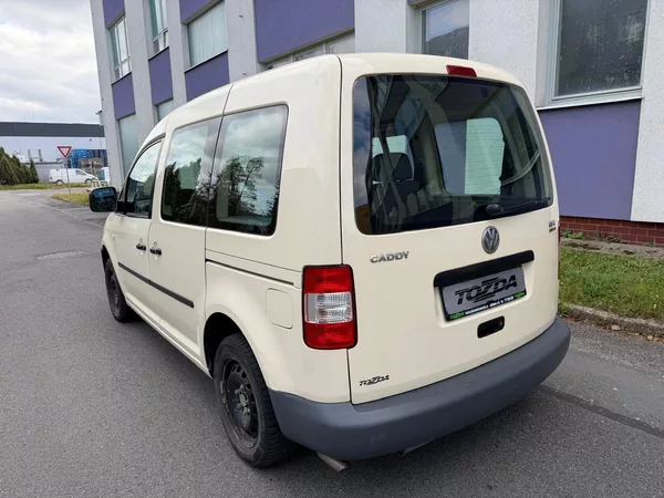 Volkswagen Caddy 2,0 CNG Ecofuel - foto 3