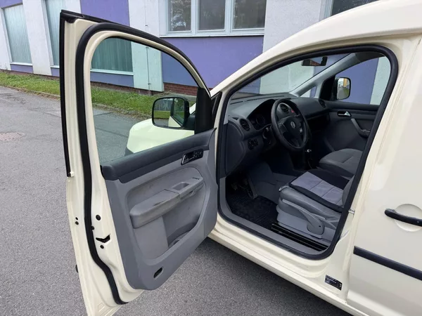 Volkswagen Caddy 2,0 CNG Ecofuel - foto 7