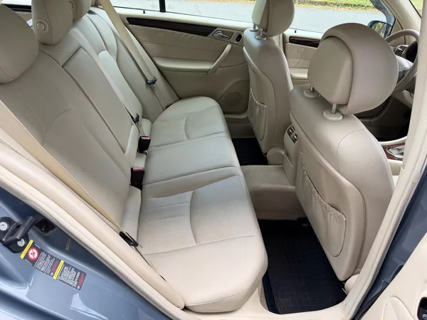 Mercedes-Benz Třídy C 320 3,0 CDi Elegance - foto 16