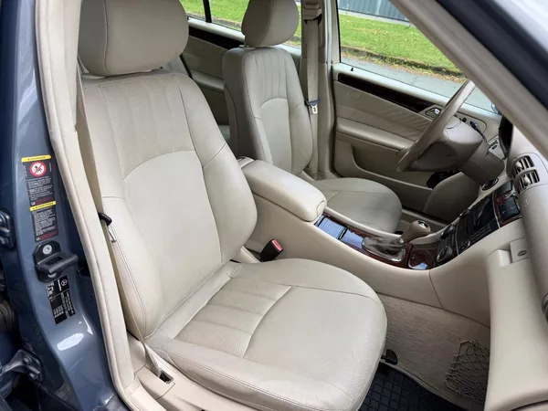 Mercedes-Benz Třídy C 320 3,0 CDi Elegance - foto 19