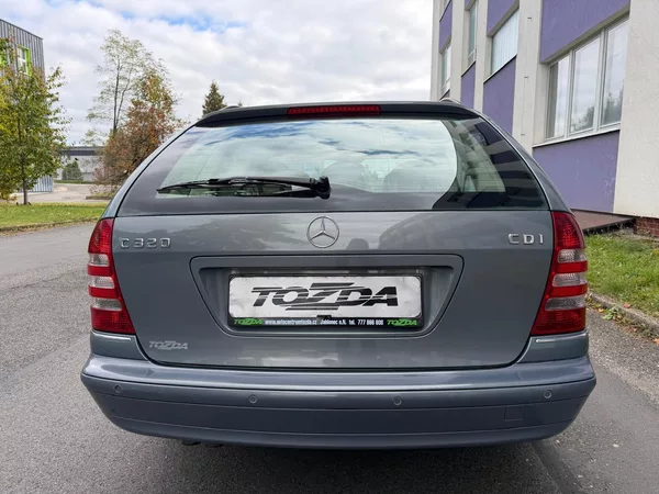 Mercedes-Benz Třídy C 320 3,0 CDi Elegance - foto 4