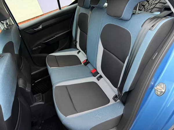 Škoda Fabia 1,2 TSi /66kW/servis.kn. - foto 12
