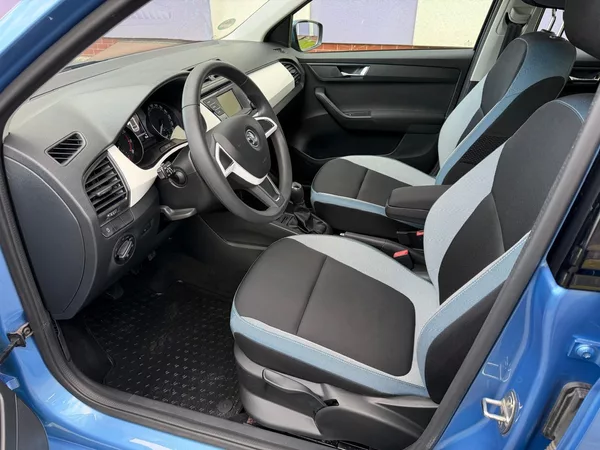 Škoda Fabia 1,2 TSi /66kW/servis.kn. - foto 9