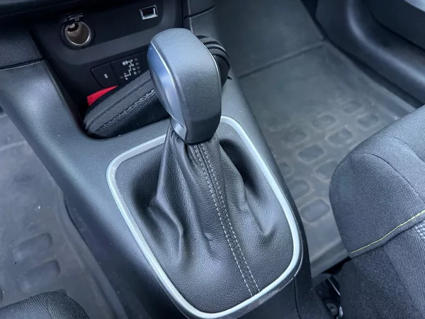 Citroën C3 1,2 PureTech automat /1.maj. / - foto 17