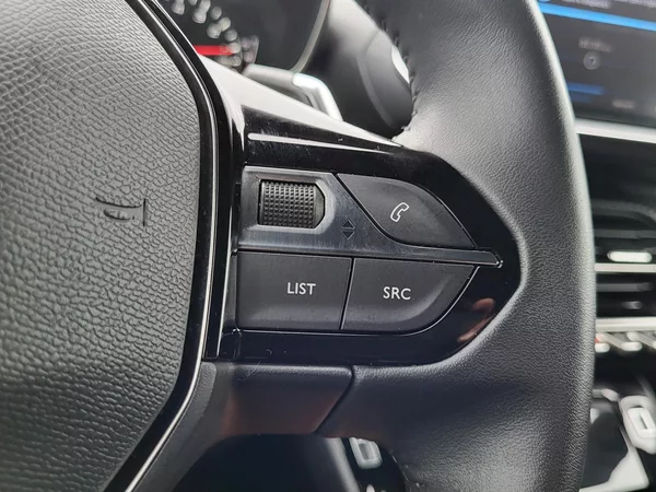 Peugeot 2008 ALLURE 1.2 PureTech 130k EAT8 - foto 23