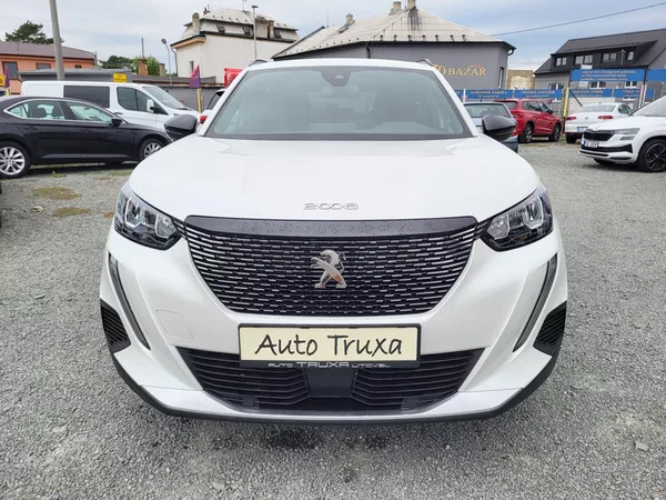 Peugeot 2008 ALLURE 1.2 PureTech 130k EAT8 - foto 32