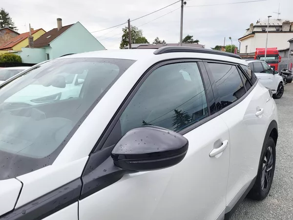 Peugeot 2008 ALLURE 1.2 PureTech 130k EAT8 - foto 36