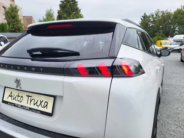 Peugeot 2008 ALLURE 1.2 PureTech 130k EAT8 - foto 41