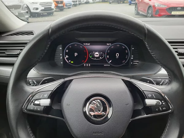 Škoda Superb III FL combi 2.0 TDi DSG STYLE - foto 10