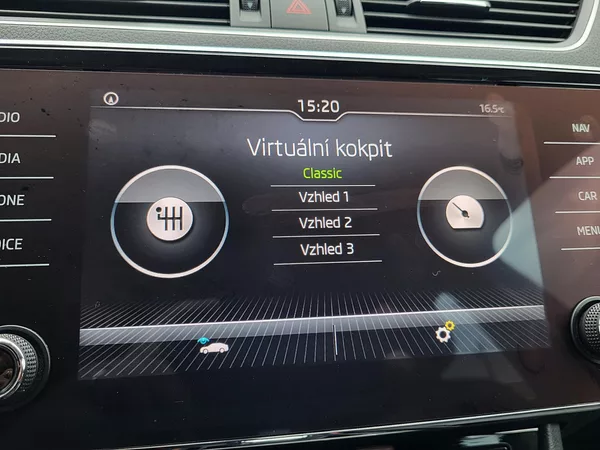 Škoda Superb III FL combi 2.0 TDi DSG STYLE - foto 21