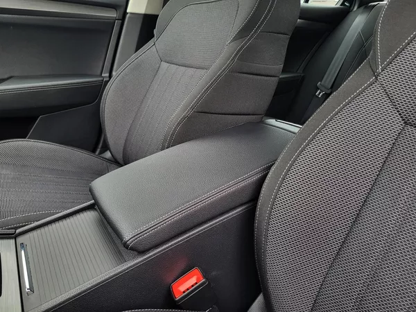 Škoda Superb III FL combi 2.0 TDi DSG STYLE - foto 32