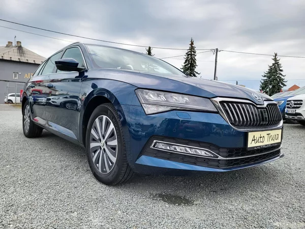 Škoda Superb III FL combi 2.0 TDi DSG STYLE - foto 35