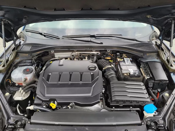 Škoda Superb III FL combi 2.0 TDi DSG STYLE - foto 37