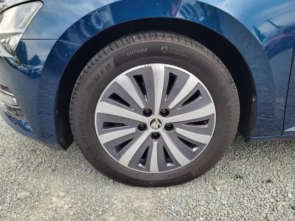 Škoda Superb III FL combi 2.0 TDi DSG STYLE - foto 39