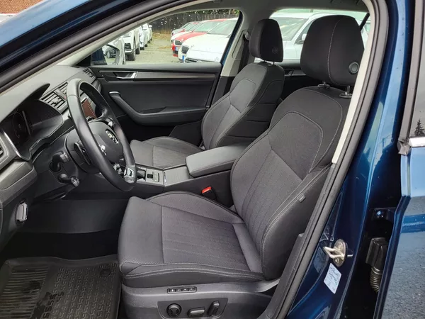 Škoda Superb III FL combi 2.0 TDi DSG STYLE - foto 7