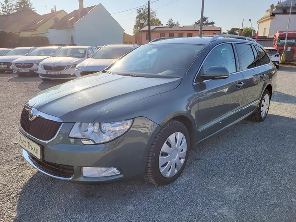 Škoda Superb II combi 2.0 TDi DSG ELEGANCE