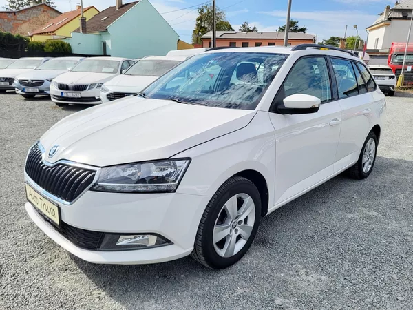 Škoda Fabia 1.0 TSI AMBITION Combi TOUR