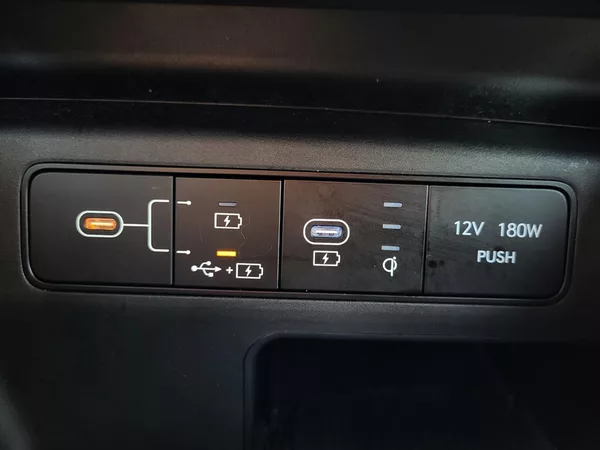 Hyundai Tucson 1.6 T-GDI mHEV 132kW SMART 4x4 - foto 17