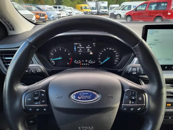 Ford Focus 1.0 EcoBoost mHEV 114kW autom. - foto 10