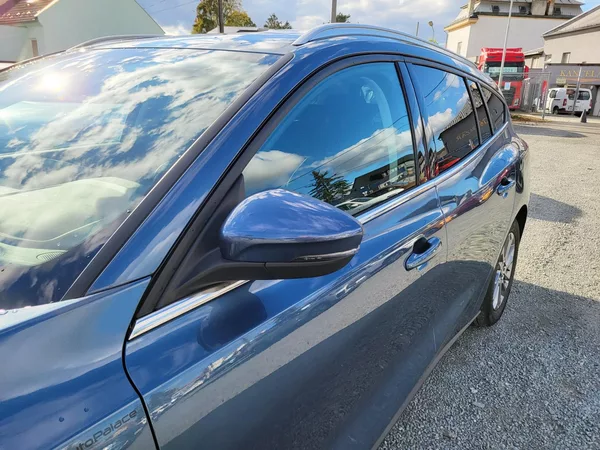 Ford Focus 1.0 EcoBoost mHEV 114kW autom. - foto 35