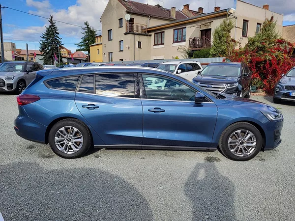 Ford Focus 1.0 EcoBoost mHEV 114kW autom. - foto 5