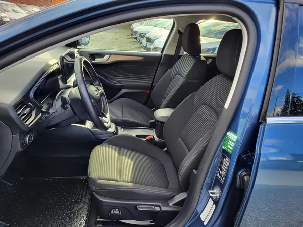 Ford Focus 1.0 EcoBoost mHEV 114kW autom. - foto 7