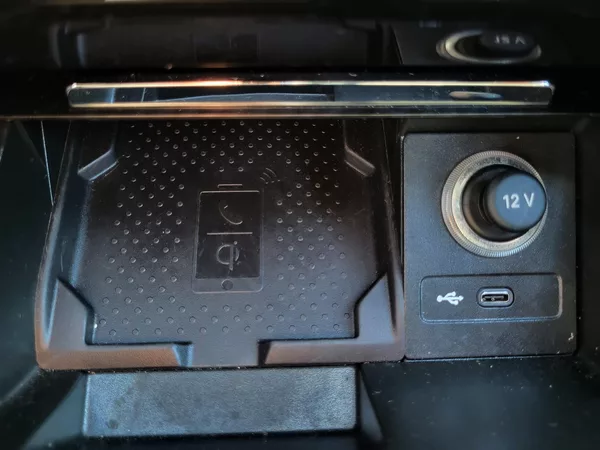 Škoda Superb 2.0 TDi DSG 4x4 SPORTLINE - foto 16