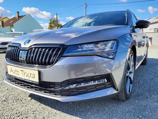 Škoda Superb 2.0 TDi DSG 4x4 SPORTLINE - foto 32
