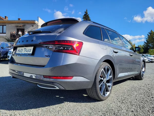 Škoda Superb 2.0 TDi DSG 4x4 SPORTLINE - foto 35
