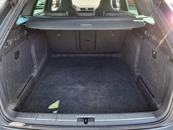 Škoda Superb 2.0 TDi DSG 4x4 SPORTLINE - foto 38