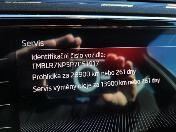 Škoda Superb 2.0 TDi DSG 4x4 SPORTLINE - foto 44