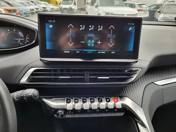 Peugeot 5008 1.5 BlueHDi 130 automat 7-míst - foto 15