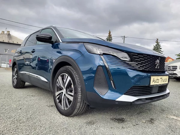 Peugeot 5008 1.5 BlueHDi 130 automat 7-míst - foto 28