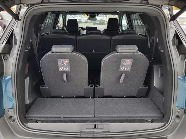 Peugeot 5008 1.5 BlueHDi 130 automat 7-míst - foto 37