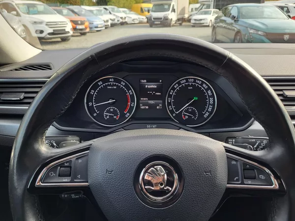 Škoda Superb 2.0 TSI 162kW DSG STYLE+ - foto 10