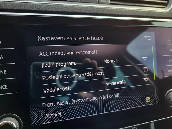 Škoda Superb 2.0 TSI 162kW DSG STYLE+ - foto 20