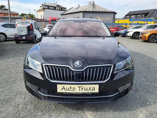 Škoda Superb 2.0 TSI 162kW DSG STYLE+ - foto 36