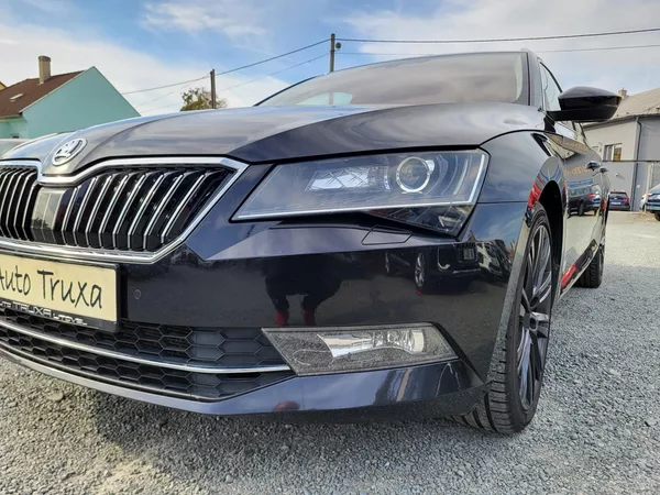 Škoda Superb 2.0 TSI 162kW DSG STYLE+ - foto 38