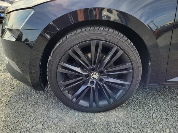 Škoda Superb 2.0 TSI 162kW DSG STYLE+ - foto 39