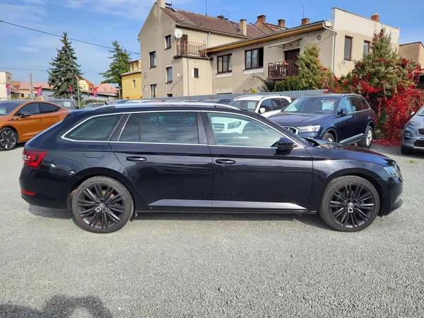 Škoda Superb 2.0 TSI 162kW DSG STYLE+ - foto 5