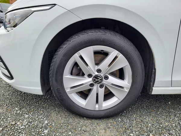 Volkswagen Golf Variant 2.0 TDi BMT 85kW LIFE - foto 37