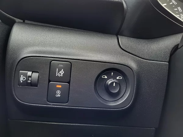 Citroën C3 1.2 PureTech 82k S&S FEEL *ČR - foto 18