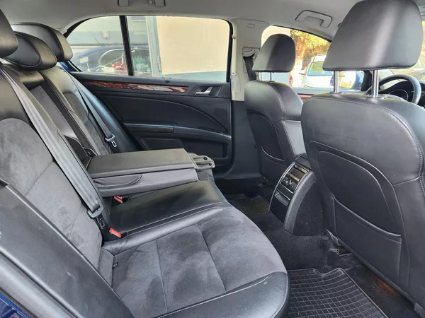 Škoda Superb 2.0-PRAV.SERVIS-TOP VÝBAVA - foto 16