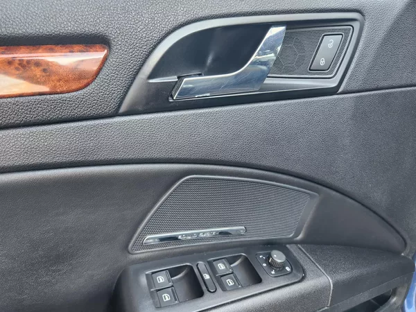 Škoda Superb 2.0-PRAV.SERVIS-TOP VÝBAVA - foto 28