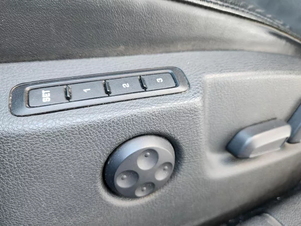 Škoda Superb 2.0-PRAV.SERVIS-TOP VÝBAVA - foto 30