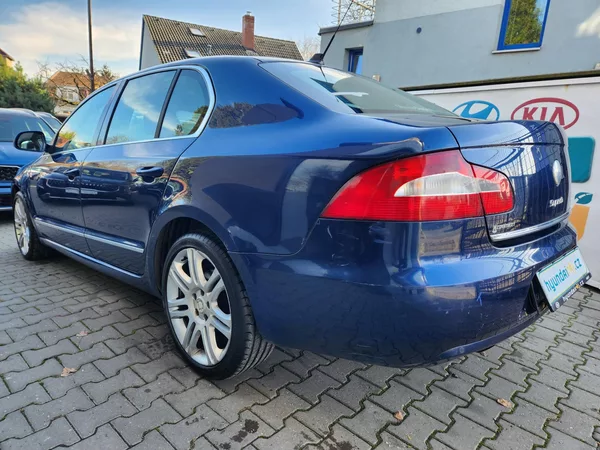 Škoda Superb 2.0-PRAV.SERVIS-TOP VÝBAVA - foto 9