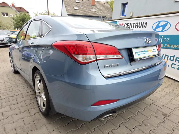 Hyundai i40 1.7-NÍZKÉ KM-AUT.KLIMA-ALU - foto 10