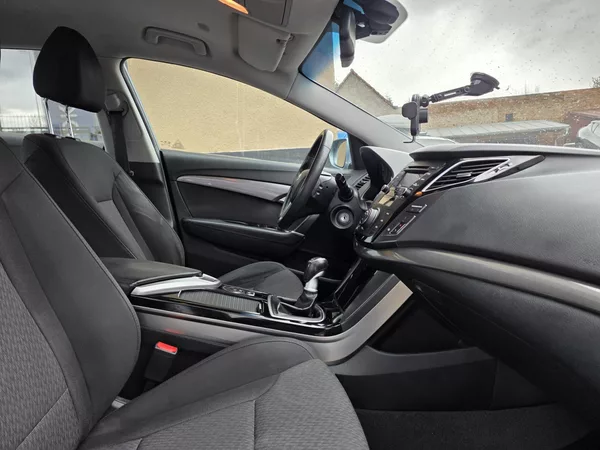 Hyundai i40 1.7-NÍZKÉ KM-AUT.KLIMA-ALU - foto 16