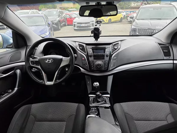 Hyundai i40 1.7-NÍZKÉ KM-AUT.KLIMA-ALU - foto 3