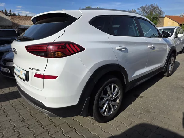 Hyundai Tucson 1.6-PRAV.SERVIS-NAVI-KAMERA - foto 15
